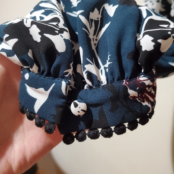 Sam Edelman V-Neck Knit Trim Print Dress NWOT - Picture 6 of 14